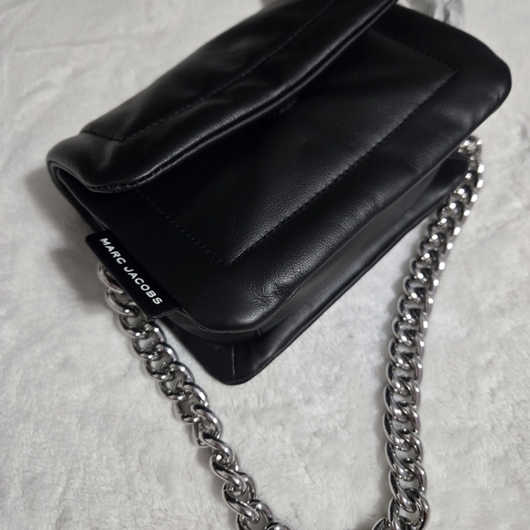New marc jabocs mini pillow leather crossbody - Picture 3 of 7